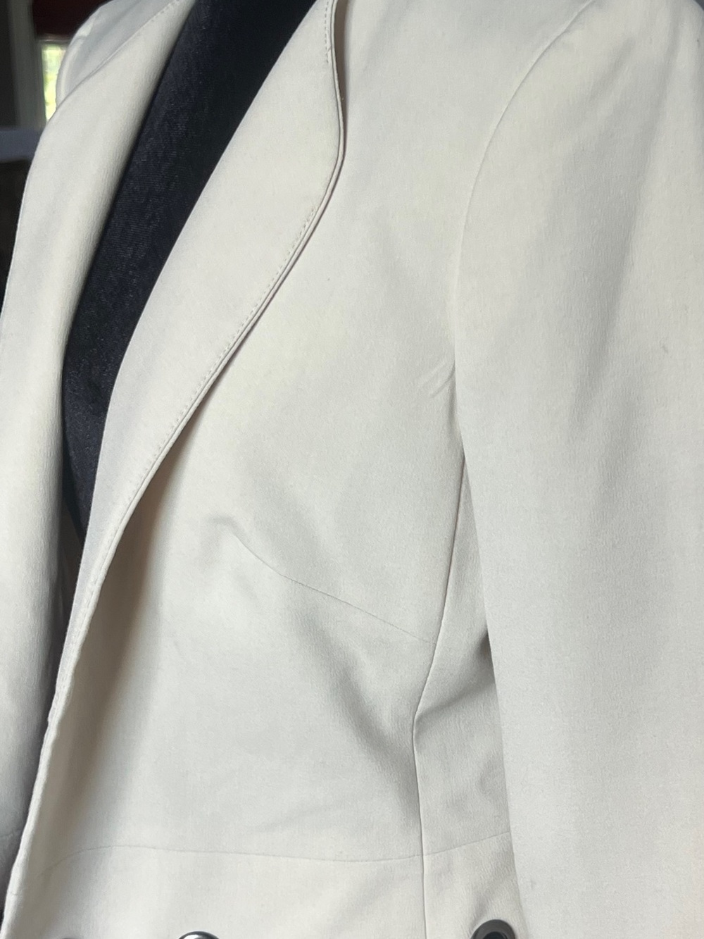 Jones Studio Cream Open-Front Blazer with Grommet Detail - Picture 4 of 8